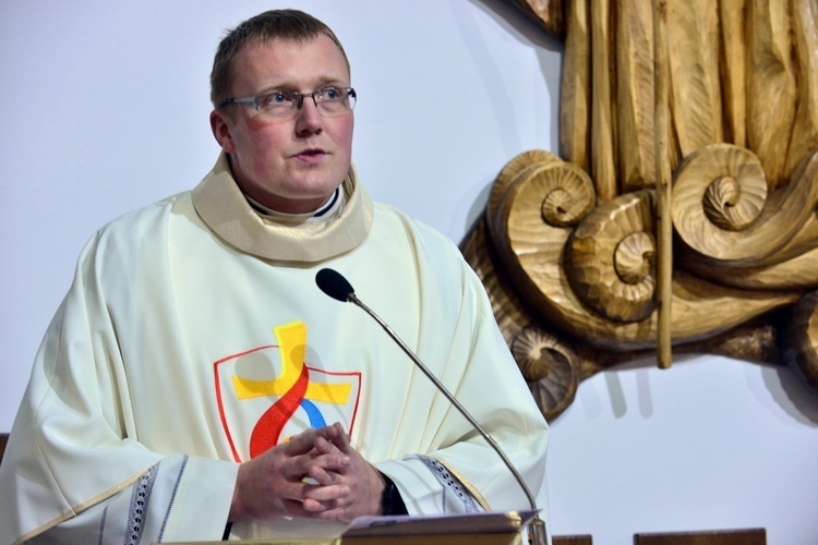 Ks. Wojciech Iwanicki na łamach GN