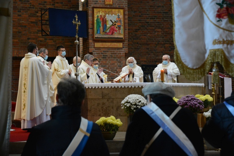 25 lat Apostolstwa Dobrej Śmierci w opolskiej parafii Przemienienia Pańskiego