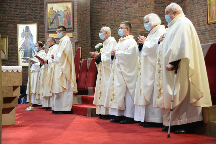 25 lat Apostolstwa Dobrej Śmierci w opolskiej parafii Przemienienia Pańskiego