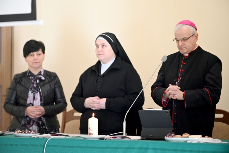 Spotkanie synodalne dla księży i zgromadzeń zakonnych