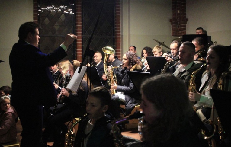 Koncert adwentowy w Walcach