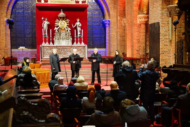 Inauguracja Wigilijnego Dzieła Pomocy Dzieciom