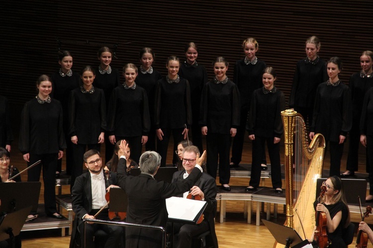 Lusławice. 35 lat Puellae Orantes