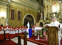 Msza św. rozpoczynająca triduum w odporyszowskim sanktuarium.