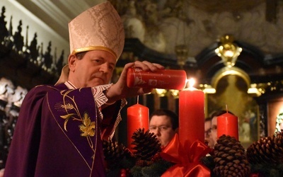 I nieszpory Adwentu to także okazja do rozpoczęcia akcji Wigilijne Dzieło Pomocy Dzieciom.