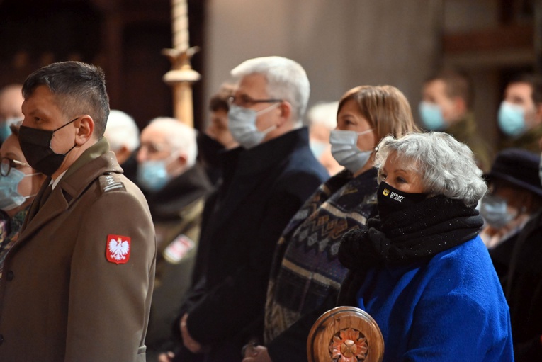 Wałbrzych. Msza św. przed przysięgą żołnierzy WOT 
