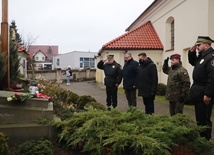 W Skierniewicach znane są nazwiska trzech powstańców. Wszyscy spoczywają na cmentarzu św. Rocha przy kościele św. Stanisława.