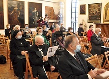 Pokłosiem konferencji ma być publikacja. Trwają też prace  nad książką ze świadectwami o wyjątkowym księdzu,  stąd organizatorzy zachęcają tych, którzy go pamiętają,  by opowiedzieli o nim.