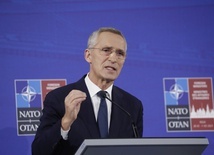 NATO. Stoltenberg: Sytuacja wokół Ukrainy płynna i nieprzewidywalna, intencje Rosji niejasne