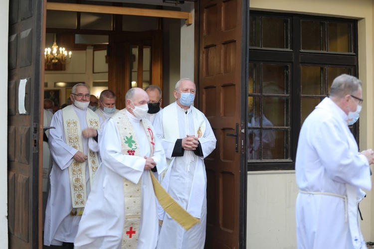 Ostatnie pożegnanie śp. ks. Alojzego Wencepla w Ustroniu-Polanie