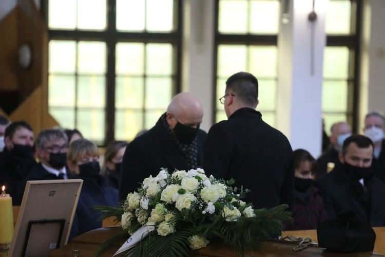 Ostatnie pożegnanie śp. ks. Alojzego Wencepla w Ustroniu-Polanie