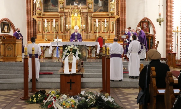 Katowice. Pożegnanie ks. Marka Antosza