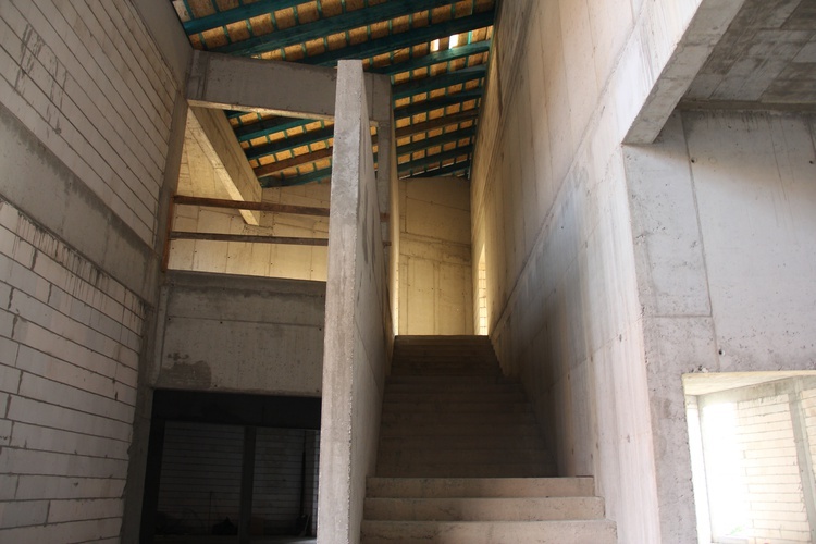 Budowa nowoczesnego muzeum w Staniątkach