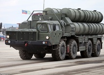 Łukaszenka: Rosja dostarczyła Białorusi system rakietowy S-400 do celów szkoleniowych