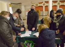 Katecheci już zapisują się na zimowe zamknięte rekolekcje. Mają nadzieję, że pandemia ustąpi i będzie można zrealizować te ważne dla nich duchowe ćwiczenia.