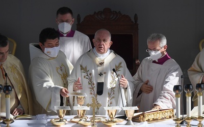 Franciszek podczas Mszy św. w Nikozji: Dajmy Jezusowi możliwość uzdrowienia naszych serc!