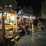 "Baśniowe domki" na opolskim jarmarku bożonarodzeniowym