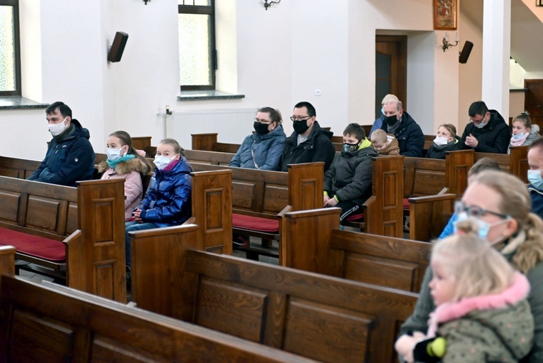 Dzierżoniów. Biskup pomógł Mikołajowi