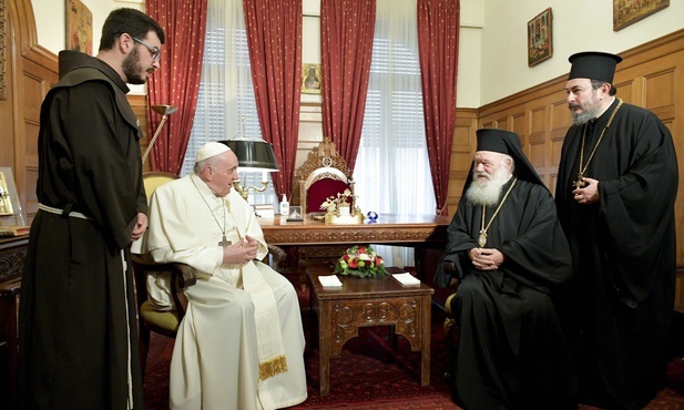 Abp Hieronim do papieża: przeżywamy przełomowy okres dla całego świata 