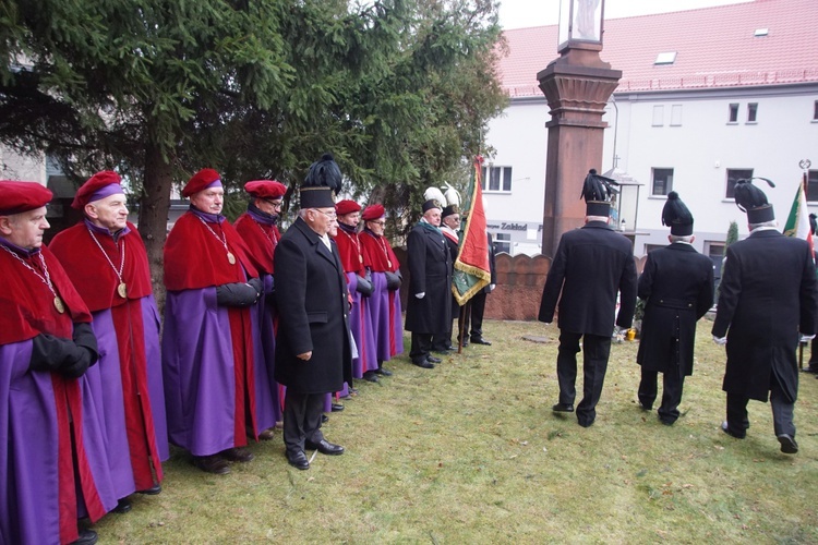 Barbórka w Nowej Rudzie-Słupcu. Proboszcz otrzymał górniczą szpadę