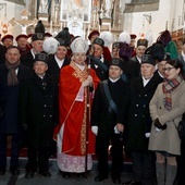 Wspólne zdjęcie po zakończeniu celebry.