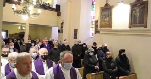 Pogrzeb proboszcza z Jerzmanek