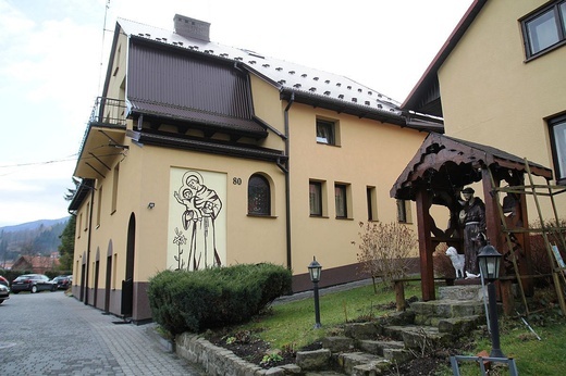 Bagno i DA przy Katedrze u sióstr antoninek w Korbielowie