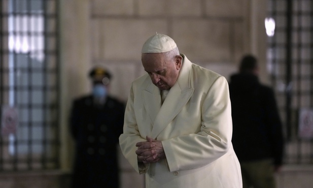 Papież oddał hołd Maryi Niepokalanej