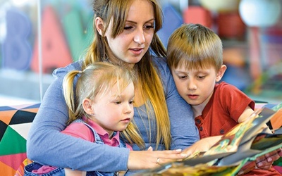 Nie ma lepszej inwestycji w rozwój dzieci niż wspólne czytanie książek.