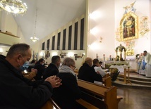 Zawierzenie parafii opiece św. Józefa.