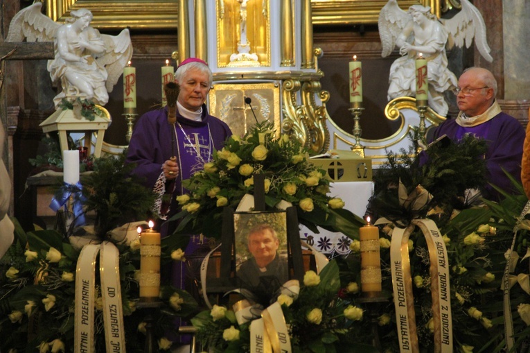 Ks. Kazimierz Sobol został pochowany w Jastrzębiu-Szerokiej