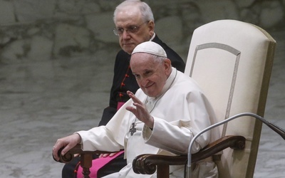 Papież przestrzega przed podrabianym, handlowym Bożym Narodzeniem