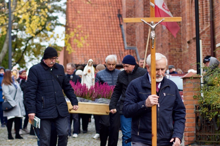 Olsztyn. Procesja różańcowa