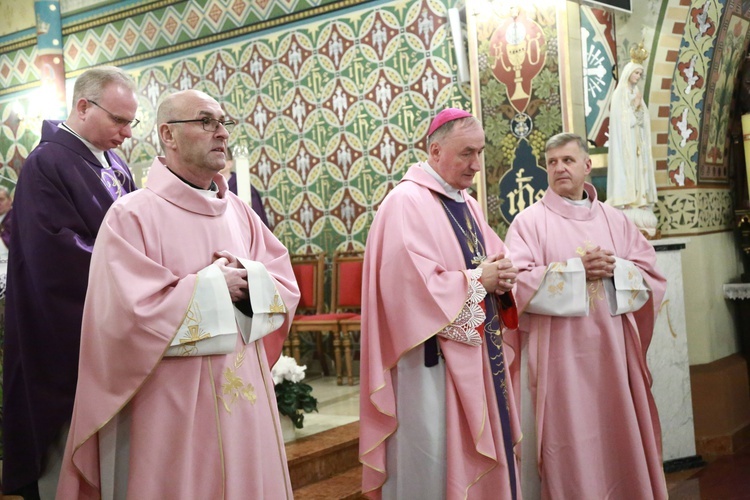 Poświęcenie polichromii w Lubczy