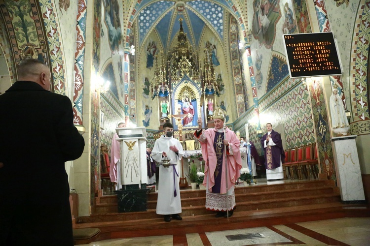 Poświęcenie polichromii w Lubczy