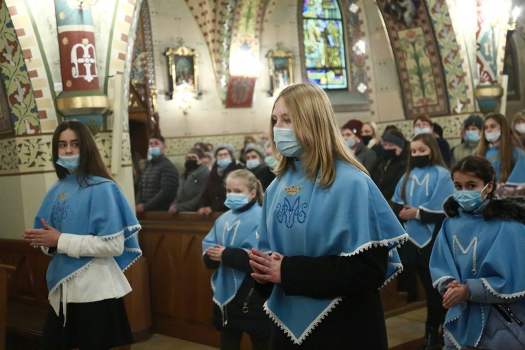 Poświęcenie polichromii w Lubczy