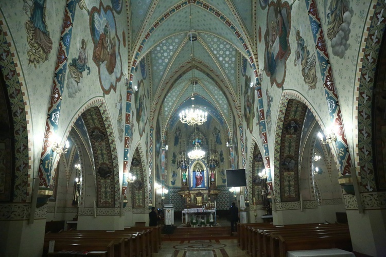 Polichromia kościoła w Lubczy