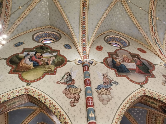 Polichromia kościoła w Lubczy