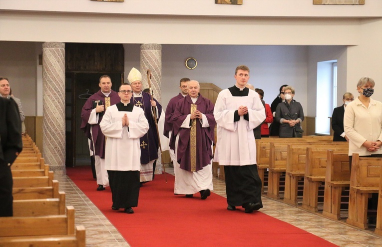 Mszy św. przewodniczył bp Piotr Turzyński.