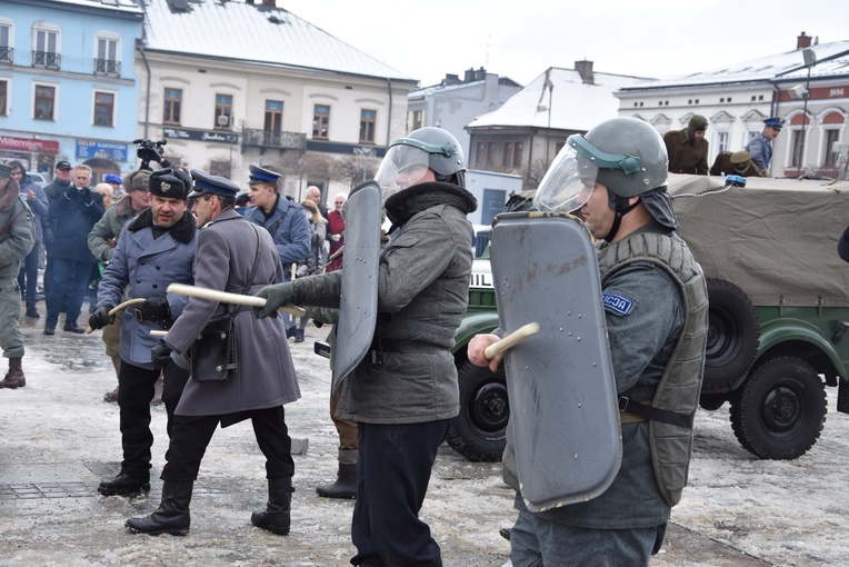 Obchody 40. rocznicy Stanu Wojennego w Nowym Targu 