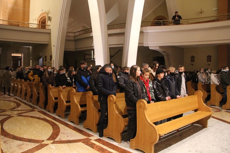 Nowy Sącz. Adwentowe czuwanie dla młodzieży z okręgu sądeckiego