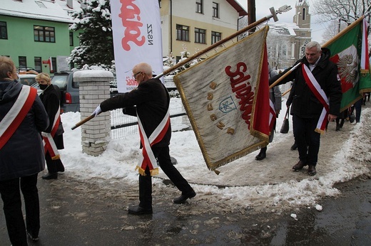 40. rocznica wprowadzenia stanu wojennego i poświęcenia sztandaru "Solidarności" w Rajczy