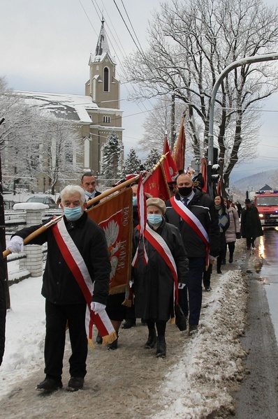 40. rocznica wprowadzenia stanu wojennego i poświęcenia sztandaru "Solidarności" w Rajczy