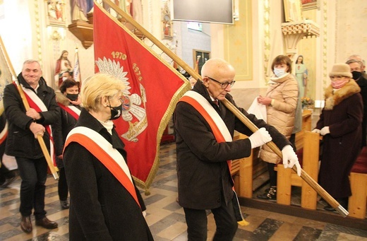 40. rocznica wprowadzenia stanu wojennego i poświęcenia sztandaru "Solidarności" w Rajczy