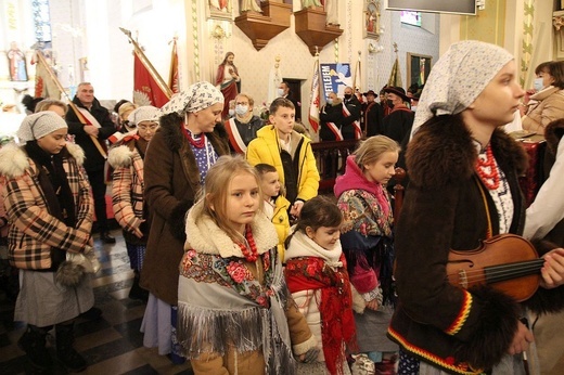 40. rocznica wprowadzenia stanu wojennego i poświęcenia sztandaru "Solidarności" w Rajczy