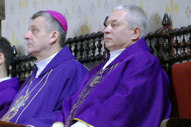 40. rocznica wprowadzenia stanu wojennego i poświęcenia sztandaru "Solidarności" w Rajczy