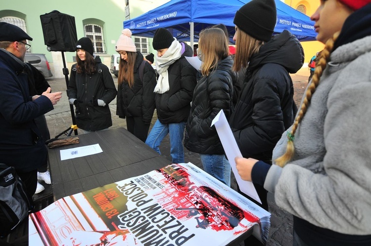 Obchody 40 rocznicy ogłoszenia stanu wojennego w Krakowie cz. 1