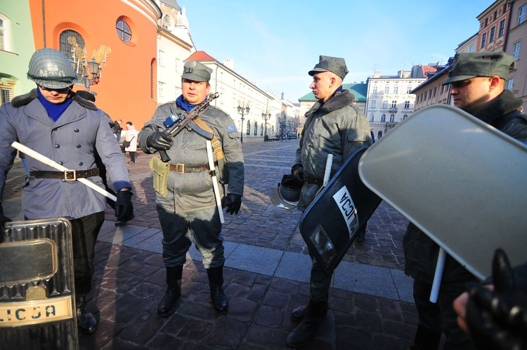 Obchody 40 rocznicy ogłoszenia stanu wojennego w Krakowie cz. 1