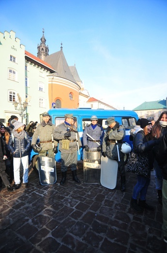 Obchody 40 rocznicy ogłoszenia stanu wojennego w Krakowie cz. 1