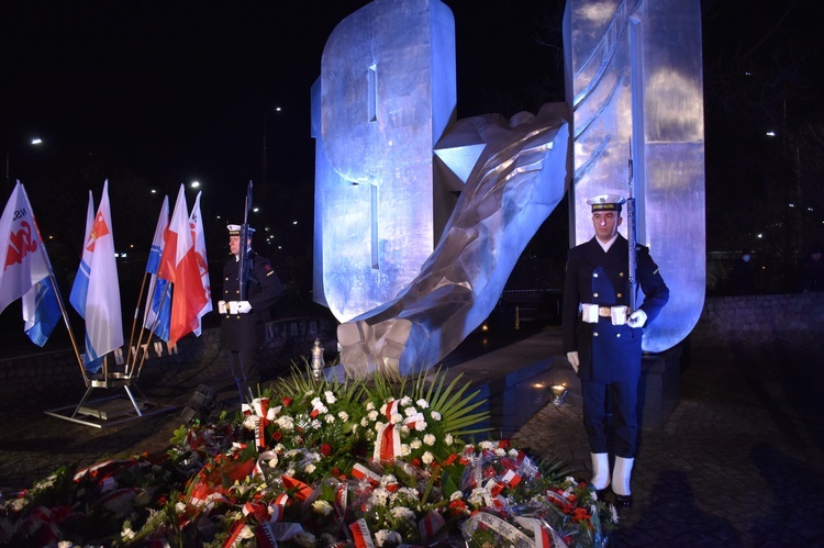 Porannne uroczystości rocznicy Grudnia '70 w Gdyni